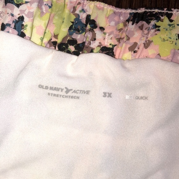 Old Navy athletic shorts size 3X with stretch tech technology - Picture 3 of 7